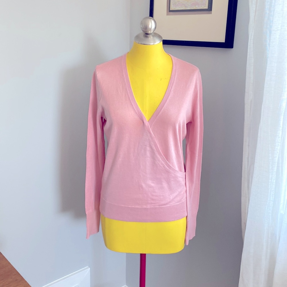 NWT! Nordstrom Halogen Lightweight V-neck Sweater Pink, Size M